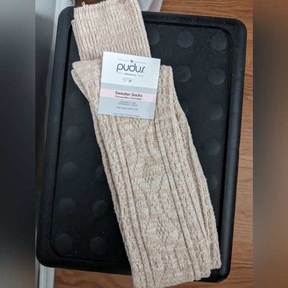 Pudus Sweater Socks - Picture 3 of 3